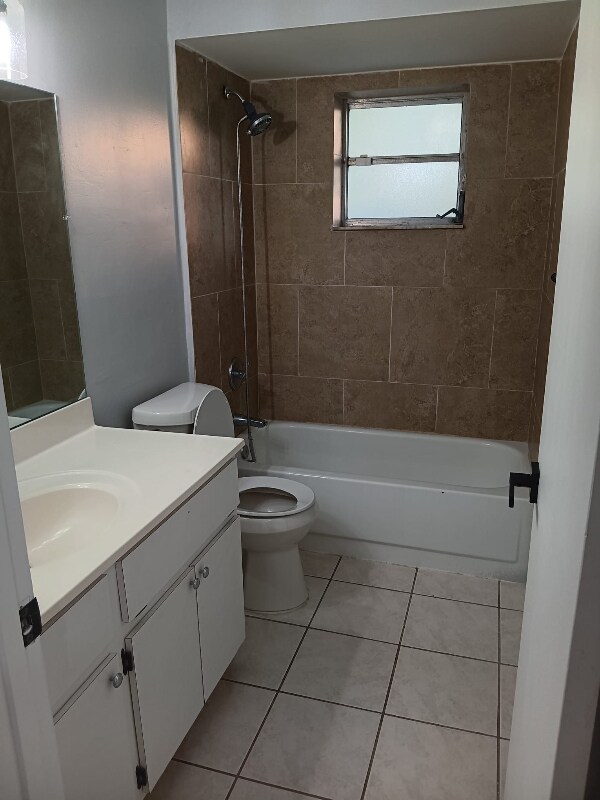 Building Photo - 2507 Matena Ave S