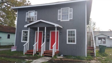 Building Photo - 2004 Gulfway Dr