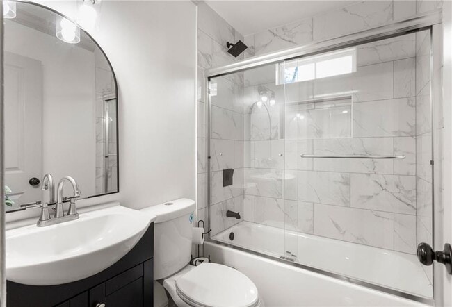 Building Photo - 3455 Rainey Ave