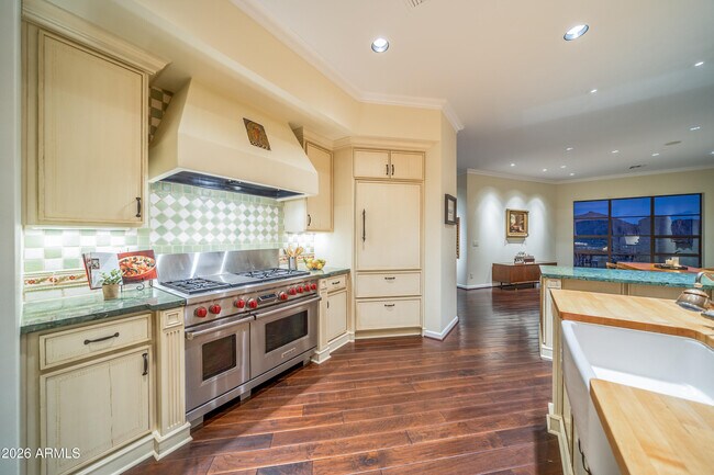 Building Photo - 4455 E Moonlight Way