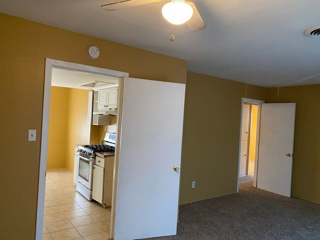 Building Photo - Freshly Renovated 3 Bedroom Home for Lease in North Shreveport