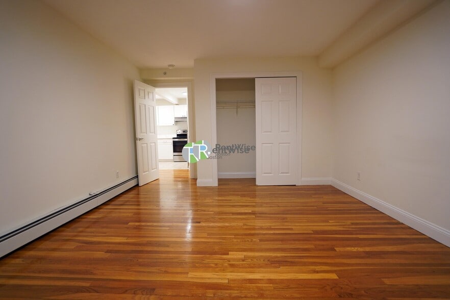 Building Photo - 8 Griggs St