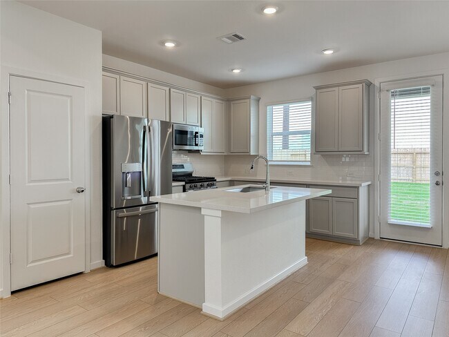 Building Photo - 9726 Ivy Manor Ct