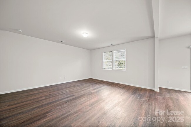 Building Photo - 3200 Polk and White Rd