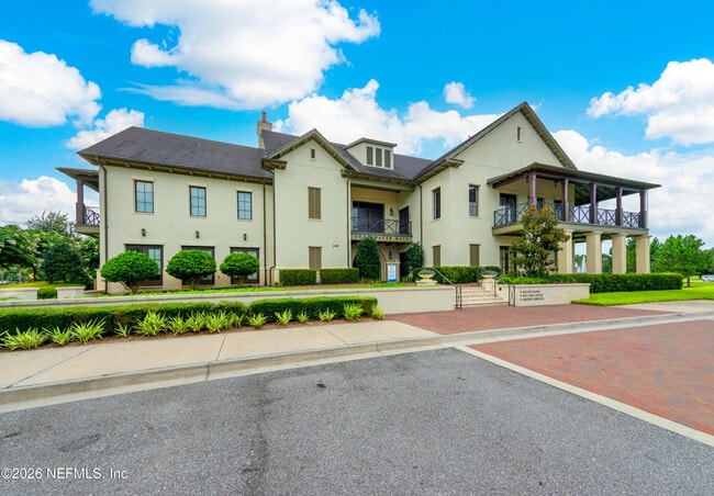 Building Photo - 197 Spring Park Ave