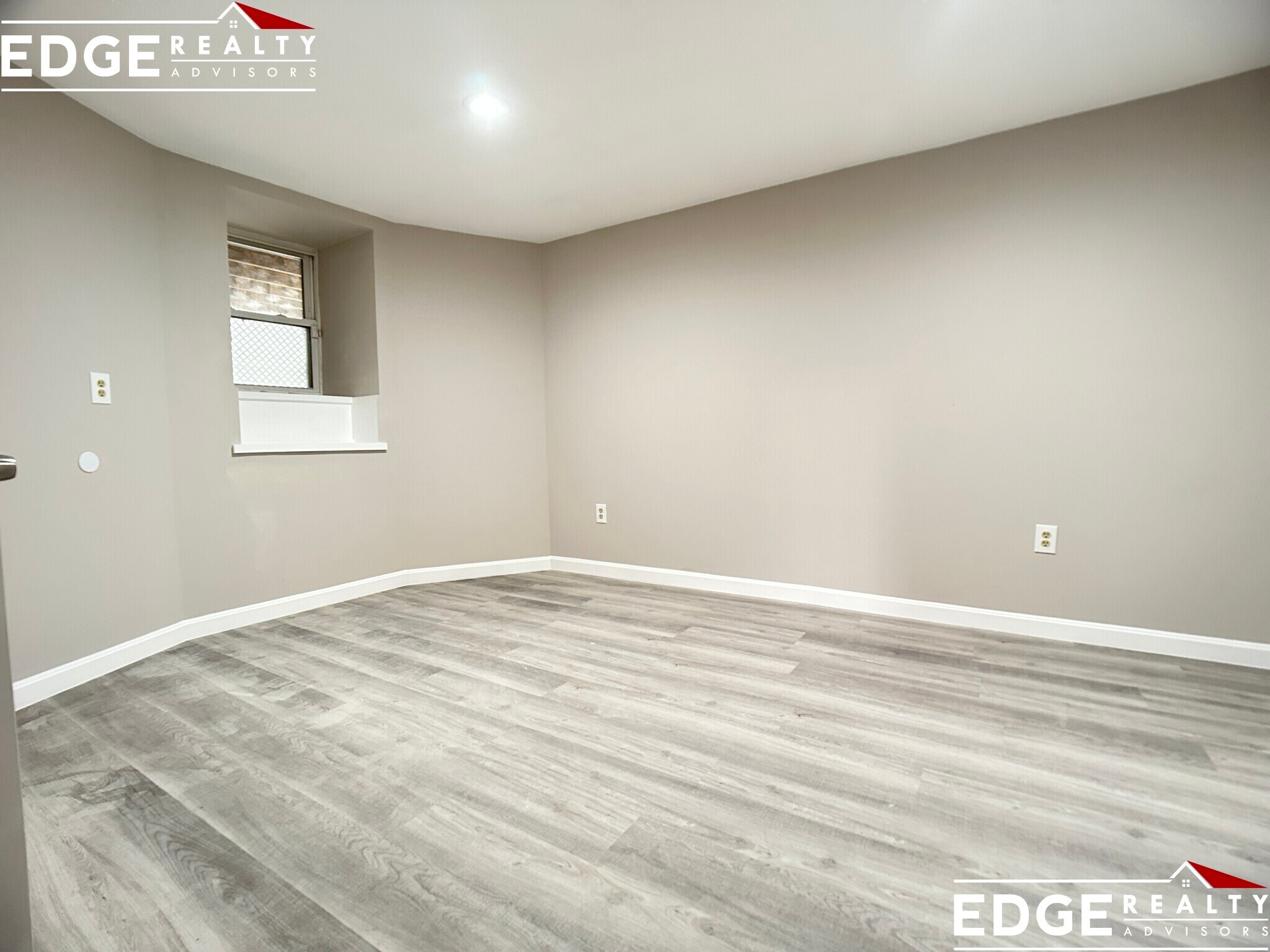 Building Photo - 28 Long Ave