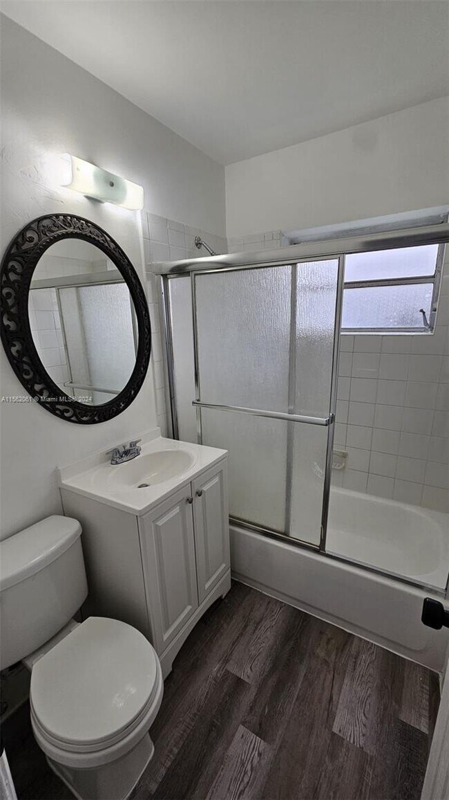 Building Photo - 123 SW 68th Ave