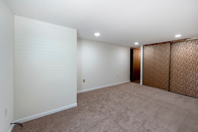 Building Photo - 4356 Pembrook Village Dr