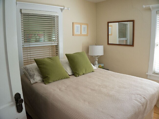 Second Bedroom - 2520 Bluff St