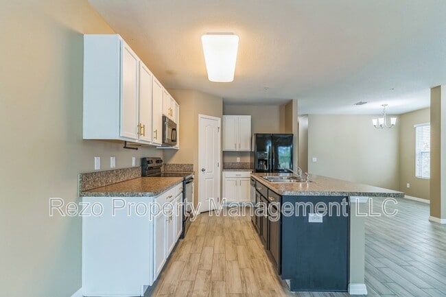 Building Photo - 3778 Seneca Club Loop