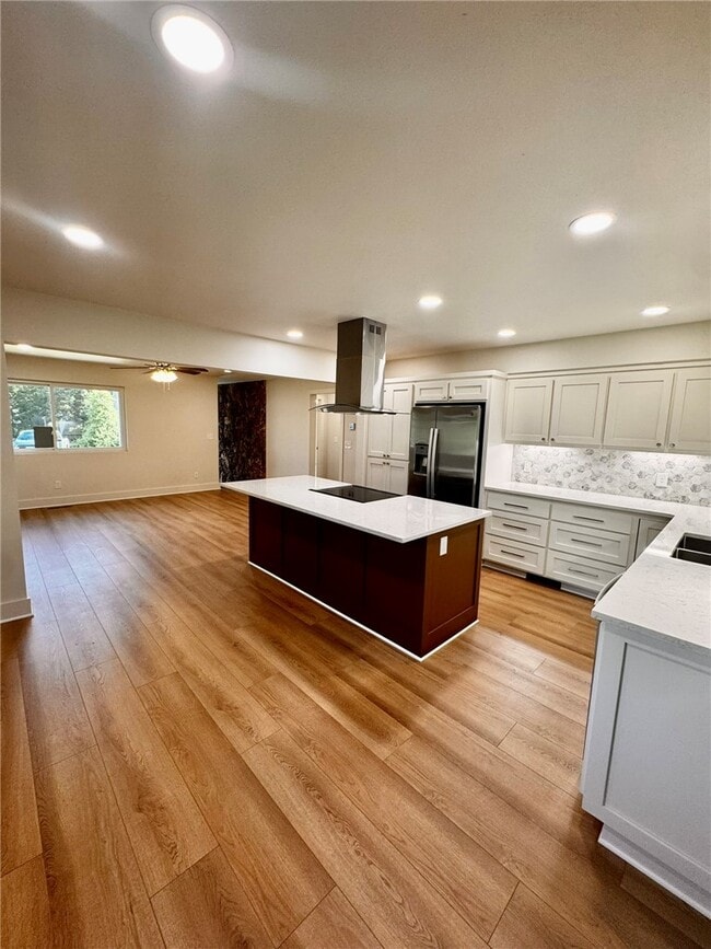 Building Photo - 14911 Dutchmans Dr