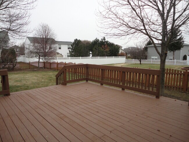 Building Photo - 5213 Aladdin Ct