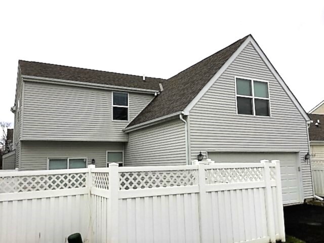 Building Photo - 7233 Hillmont Dr