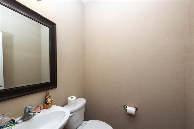 Building Photo - 8722 Bigelow Dr