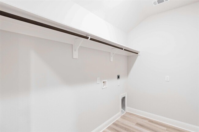 Building Photo - 457 Aurora Creek Ln