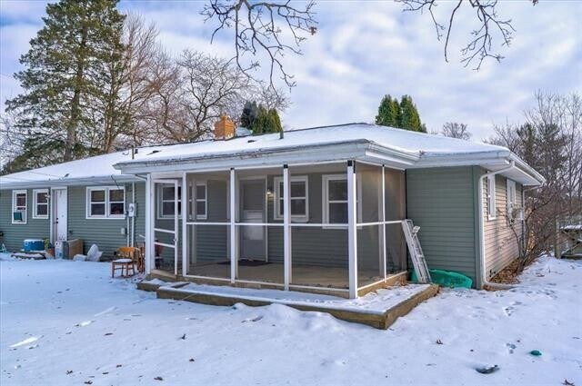 Screened Porch - 17 Bluebird Ct