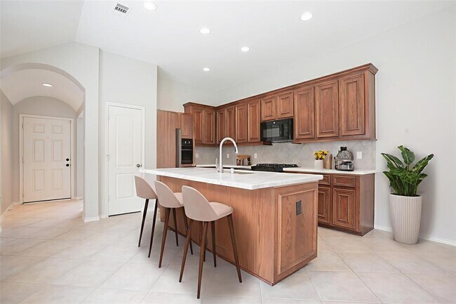 Building Photo - 27522 Gatlin Ln