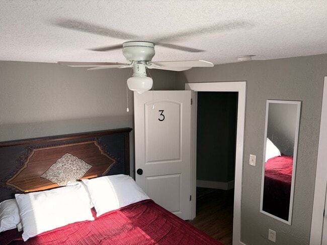 Building Photo - 2150 Morehouse Rd