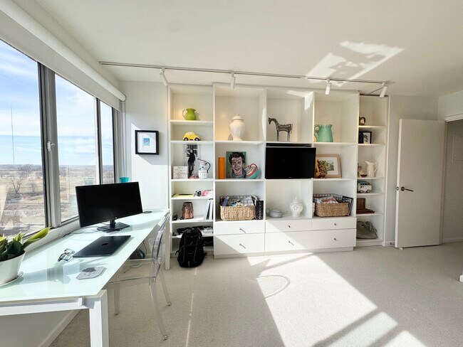 Building Photo - 2510 Grand Blvd