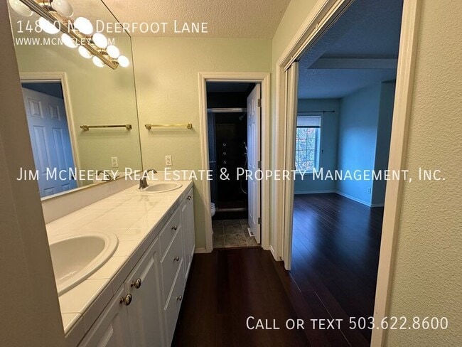 Building Photo - 14810 NW Deerfoot Ln