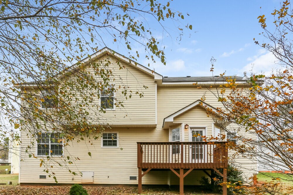 Building Photo - 5442 Beaver Lake Dr SW