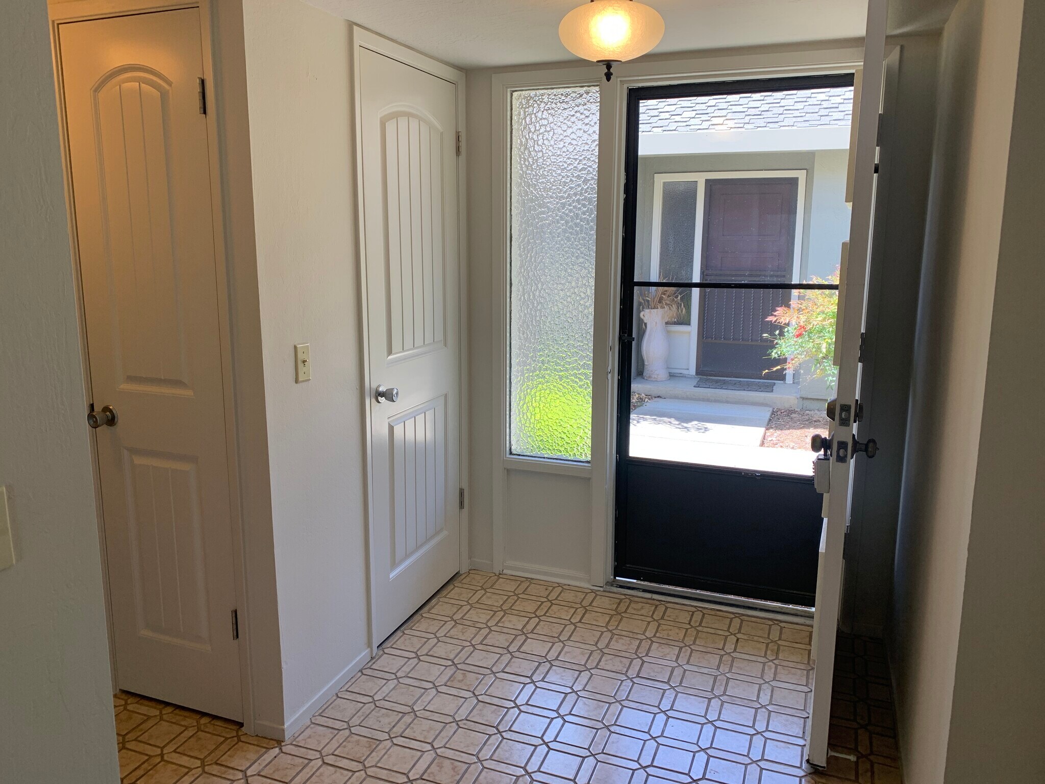 Front Entry - 124 Milmar Way