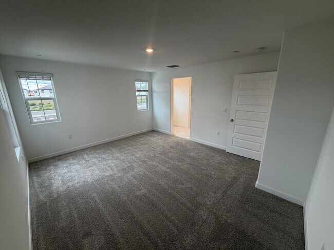 Building Photo - 3 Bedroom | 2.5 Bathroom | New two-story home in Elk Grove