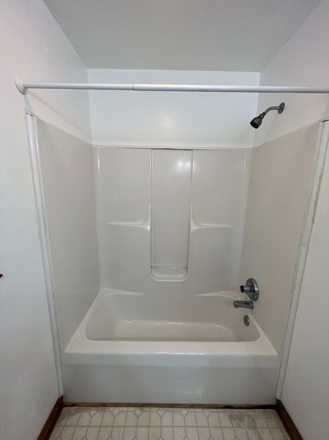 Building Photo - 7413 Cross Point Ln