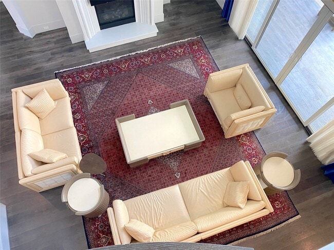 Building Photo - 4642 Devon St