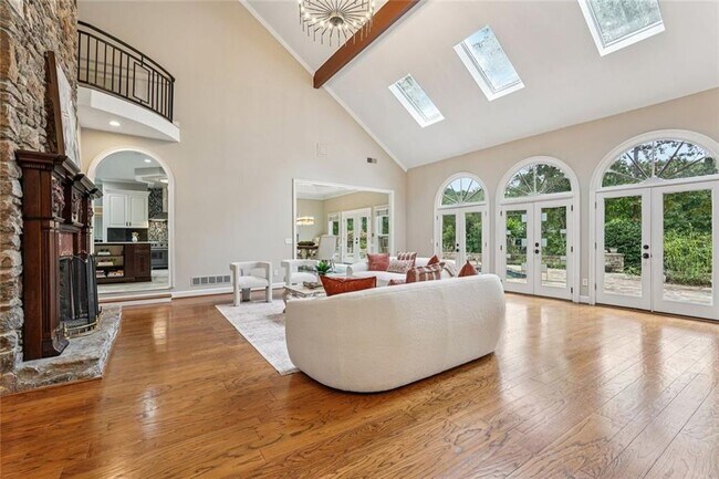 Building Photo - 511 Pine Valley Rd SE