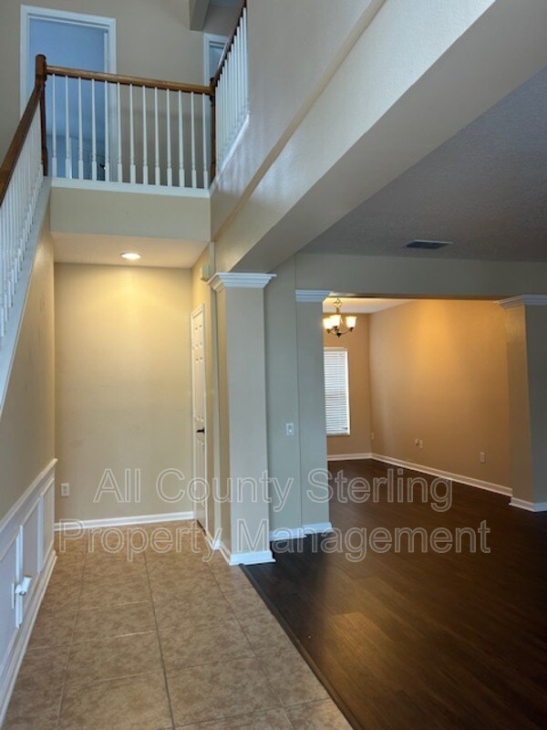 Building Photo - 1664 Pine Bay Dr