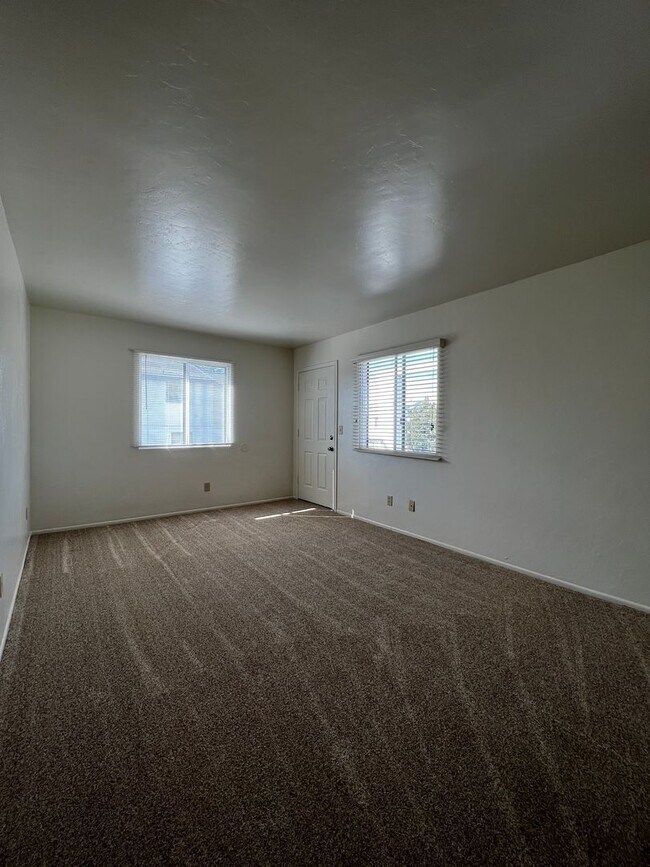 Building Photo - 6132 Antelope Villas Cir
