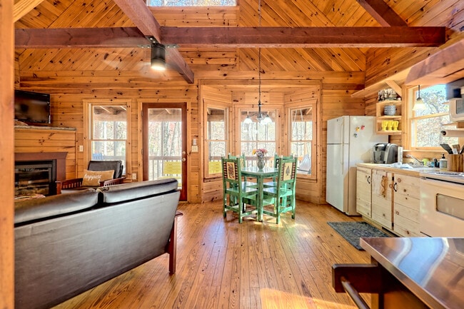 Building Photo - 266 Peaceful Waters Cir