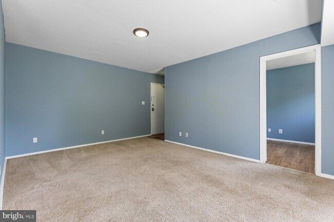 Building Photo - 4903 Americana Dr