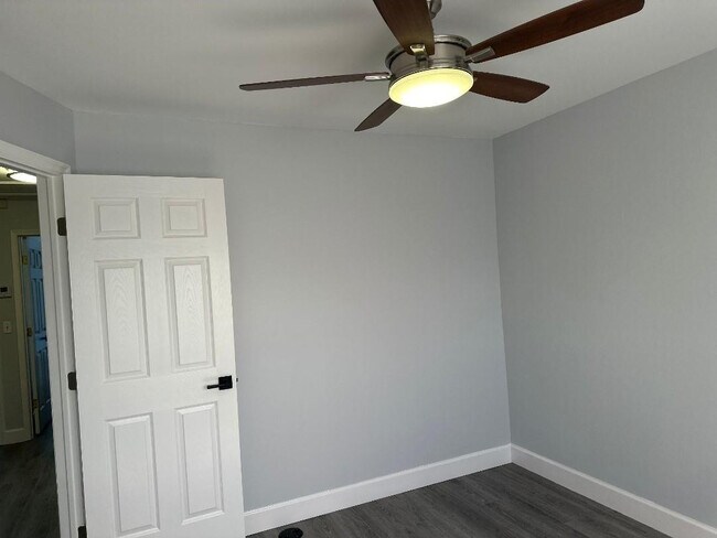 Building Photo - 4151 Eastridge Cir