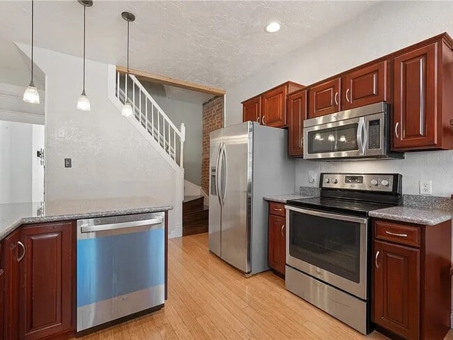 Building Photo - 3 Bed 2 Bath Lawrenceville House