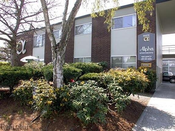 Building Photo - 14421 8th Ave SW