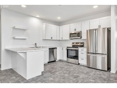 Building Photo - 1166 S 43rd Pl