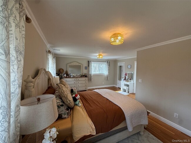 Building Photo - 16 Minkel Rd