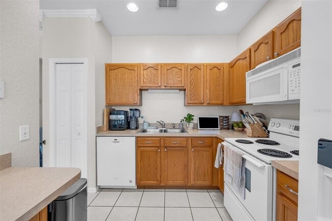 Building Photo - 1278 N Fairway Dr