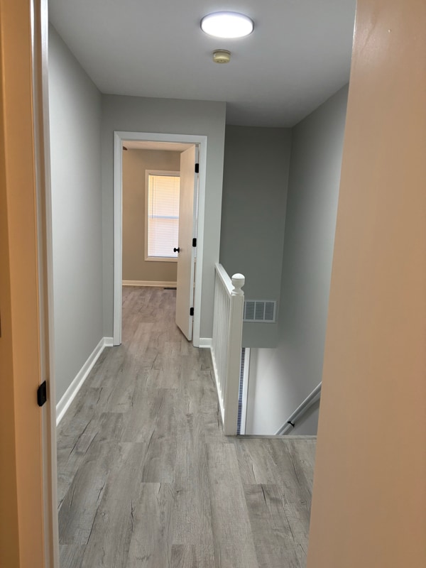 Building Photo - 1252 N Forest Dr