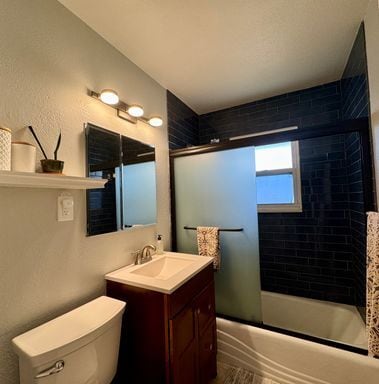 Building Photo - Furnished 3 Bedroom / 1 Bath – Available Now (3+ Month Stay) Prime Location Near Old Town Arvada!