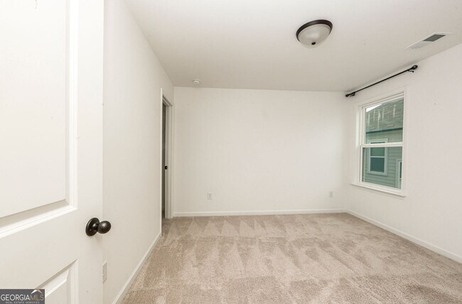 Building Photo - 5575 Coltman Dr