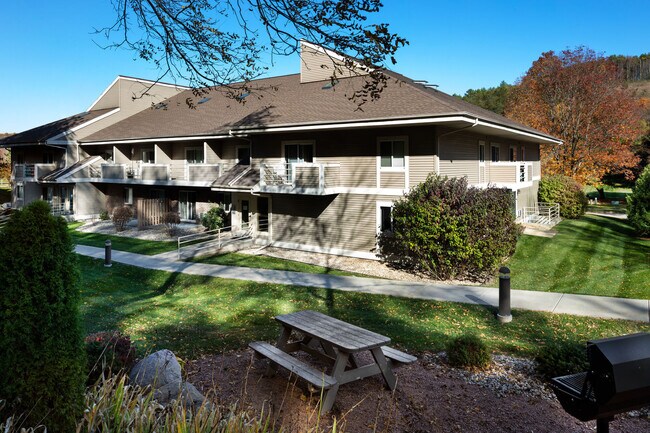 Building Photo - Cedar Glen Apartments (Phase I and II)