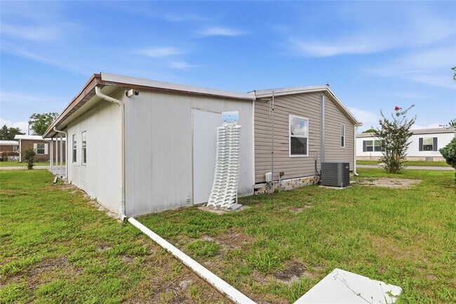 Building Photo - 36131 Zinnia Ave