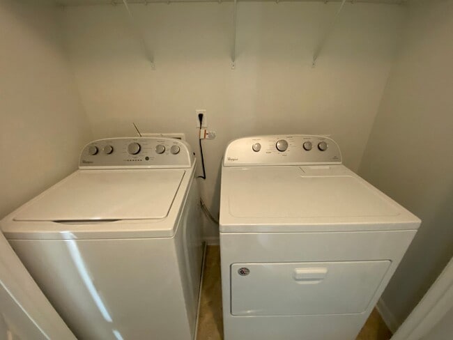 Building Photo - 5454 Farm House Trail