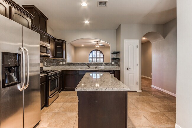Building Photo - Home For Rent - Beautiful 4 Bedroom Home in Tierra Del Este Subdivision w/ Refrigerated Air!
