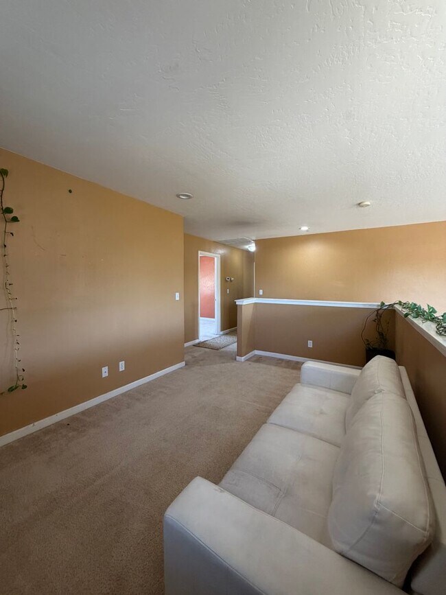 Building Photo - 6253 E Hampton Way