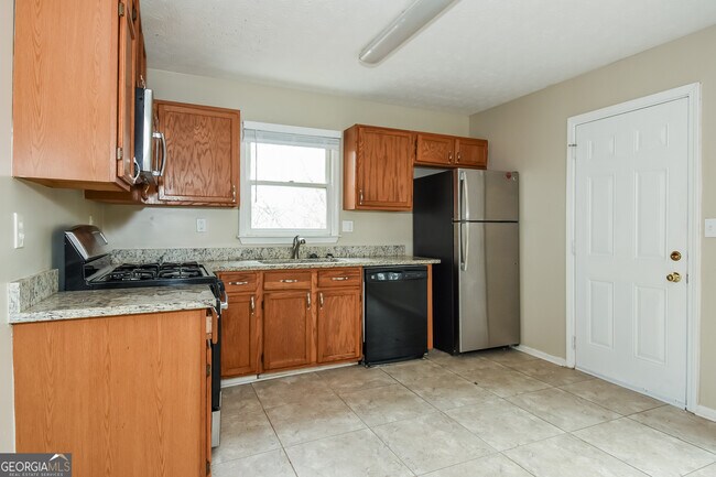 Building Photo - 162 Aztec Way SE