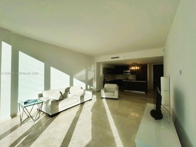 Building Photo - 68 SE 6th St